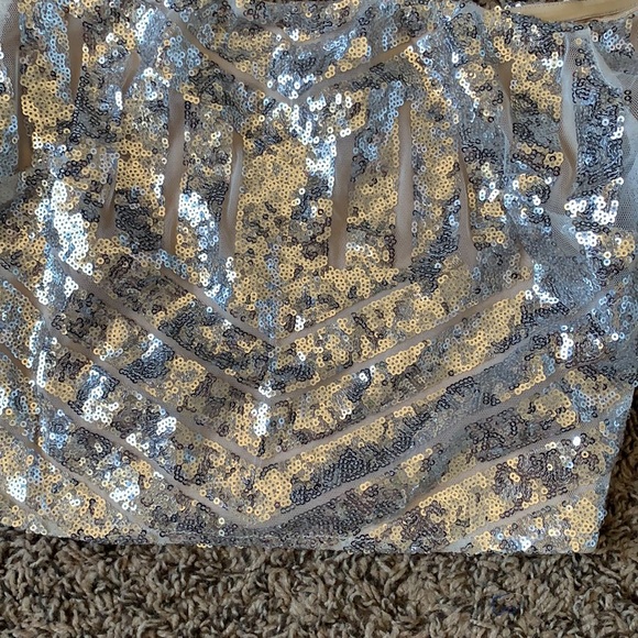 Sequin Crop Top Skirt Set - Picture 4 of 9